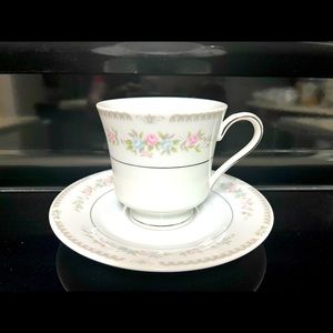 Wellington by Celebrity Footed Cup & Saucer Set